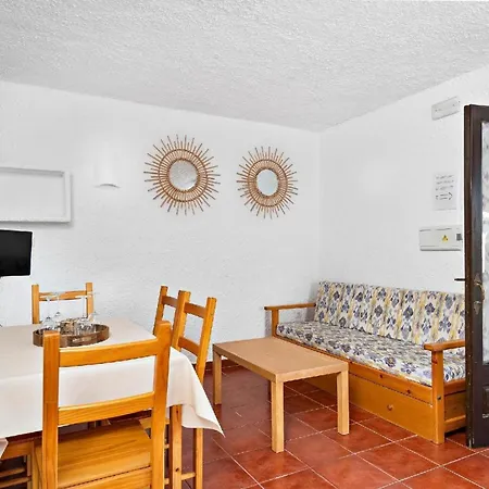 Ferienwohnung Fuer 4 Personen Ca 70 Qm In Cala Blanca, Menorca Westkueste Von Menorca