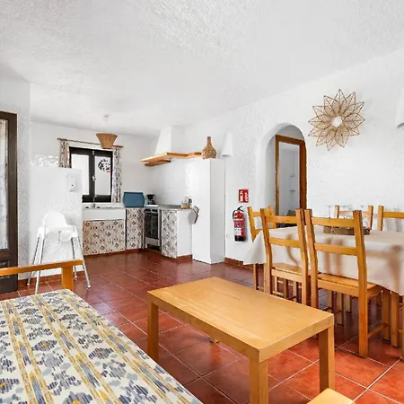 Ferienwohnung Fuer 4 Personen Ca 70 Qm In Cala Blanca, Menorca Westkueste Von Menorca דירה